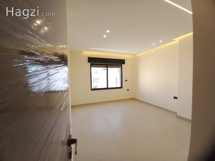 Four Bedrooms Apartment for sale in Deir Ghbar - Secondary Image 3