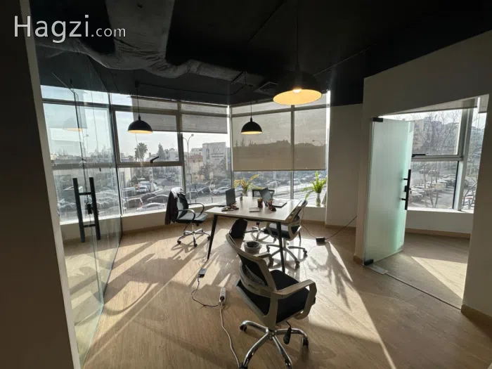 Office For rent in mecca street