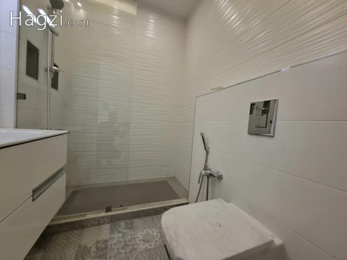 Unfurnished apartment to Rent - Secondary Image 2