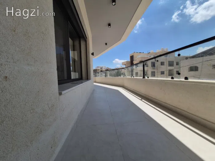 Luxury Full-Floor Apartment for Sale in Marj Al-Hamam, Amman - Secondary Image 3