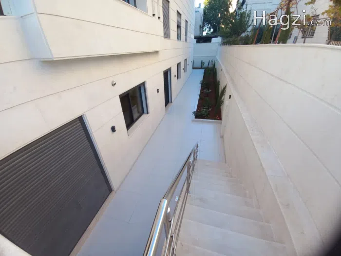 Four Bedrooms Apartment for Sale in Um Uthaina - Secondary Image 2