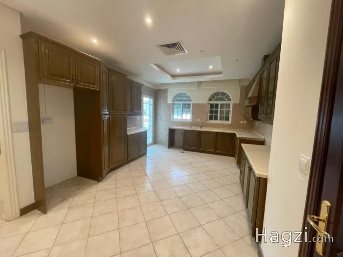  Apartment for rent in Sweifieh