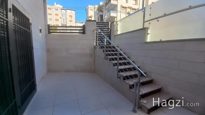 Apartment for sale in Um Uthaina - Secondary Image 2