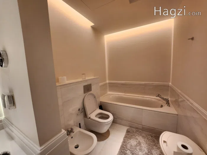 Stunning property in Ritz Carlton - Secondary Image 3