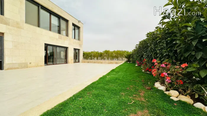  Luxurious Duplex Roof Apartment for Rent in Abdoun – Near the Australian Embassy