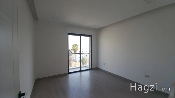 Apartment for sale in Um Uthaina - Secondary Image 2