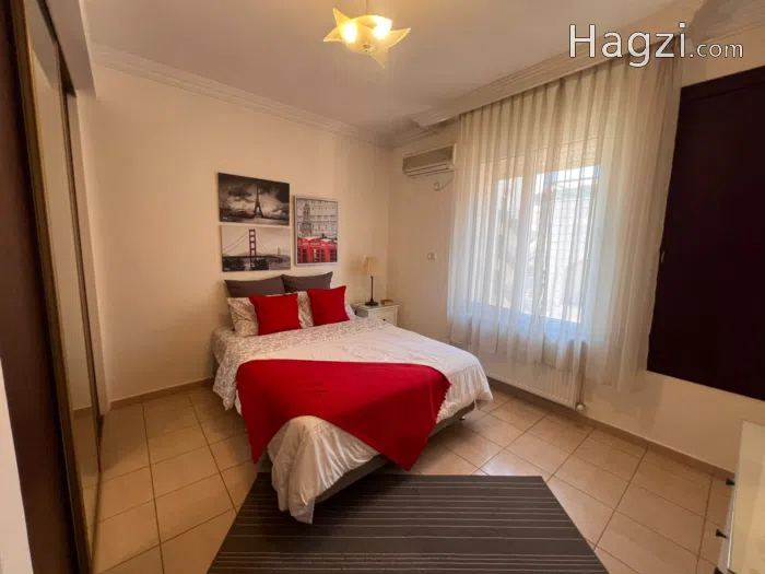 Three bedroom apartment for rent - Secondary Image 2