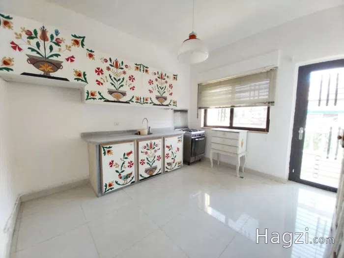 Apartment for rent in  Shmesani 