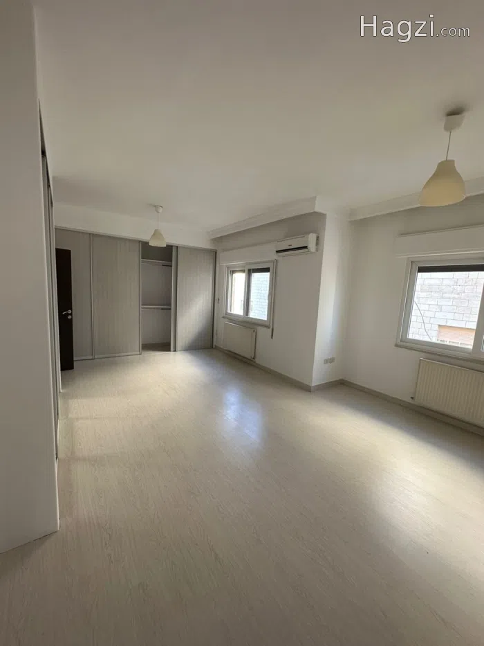 Apartment for sale in Jandaweel - Secondary Image 1
