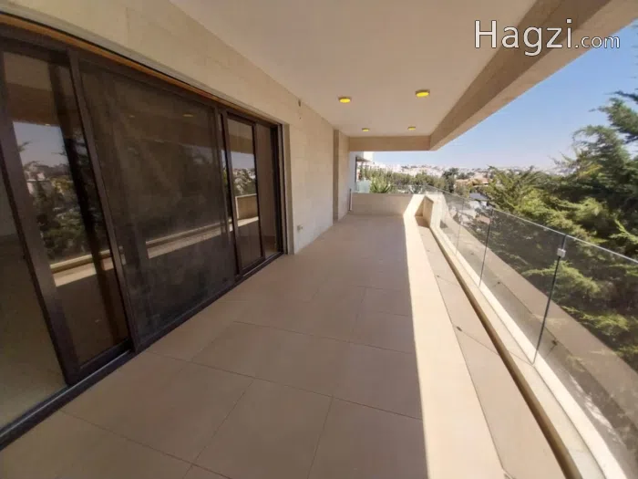 Unfurnished apartment to Rent 
