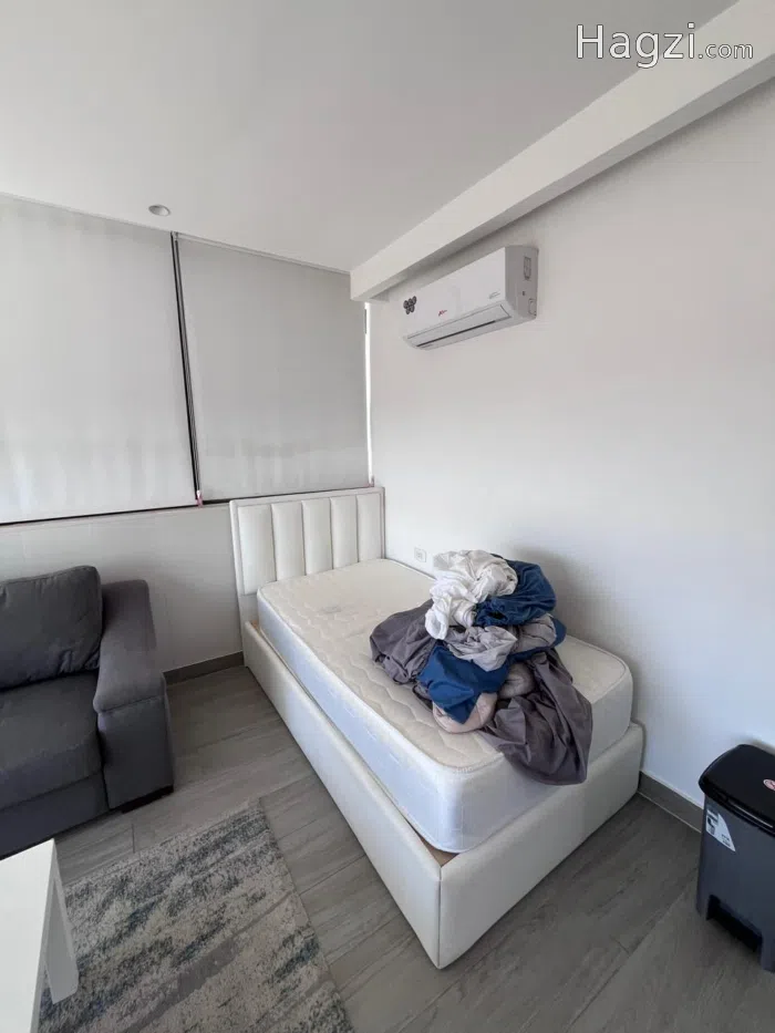 One bedroom Studio for rent - Secondary Image 2