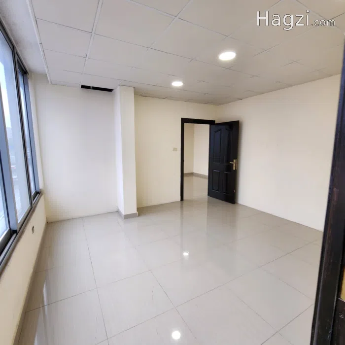 Office For rent in Mecca St (207) - Secondary Image 1