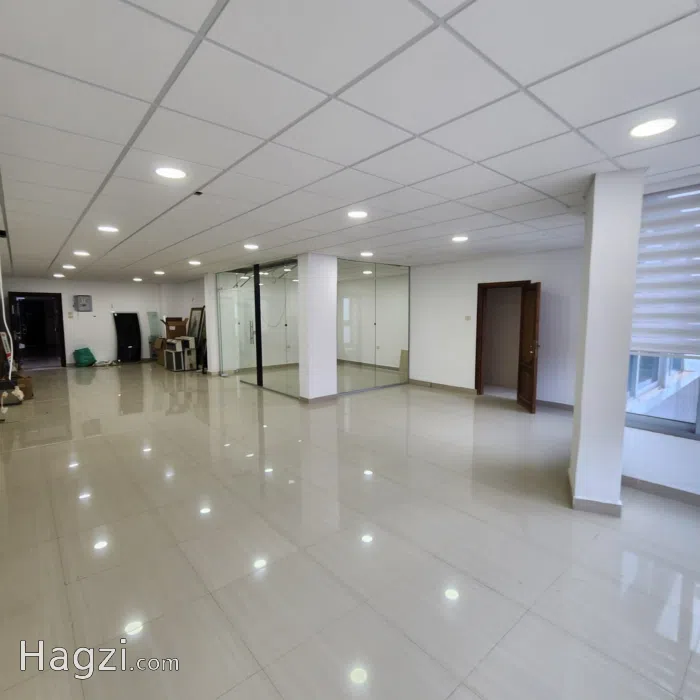 Office For rent in Mecca St (206)