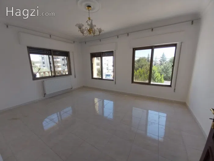 Unfurnished apartment to Rent 