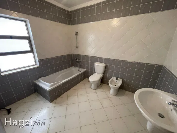 Unfurnished Part Of Villa Apartment For Rent in khalda  - Secondary Image 2