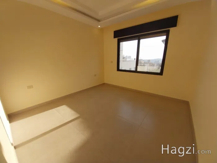Unfurnished apartment to Rent  - Secondary Image 1