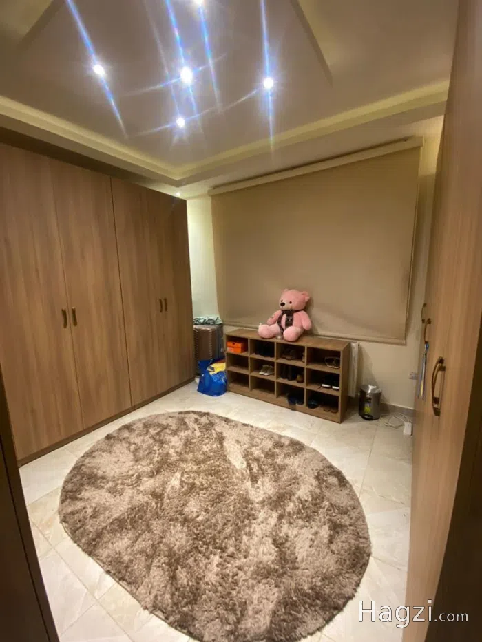 Unfurnished apartment to Rent  - Secondary Image 1