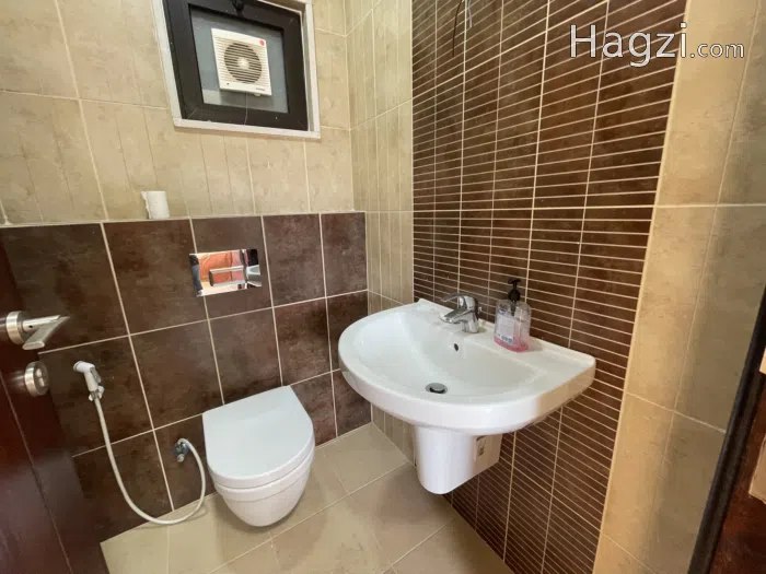 Apartment for rent in Hay Al Sahabah - Secondary Image 2