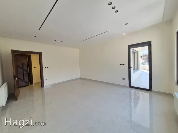 Luxury Full-Floor Apartment for Sale in Marj Al-Hamam, Amman - Secondary Image 2