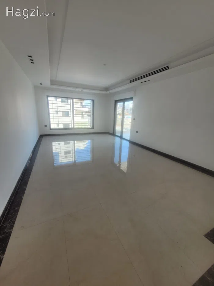 Unfurnished apartment to Rent 