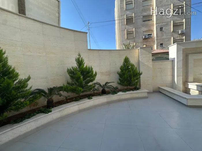 Apartment for Sale in 4th Circle - Secondary Image 1