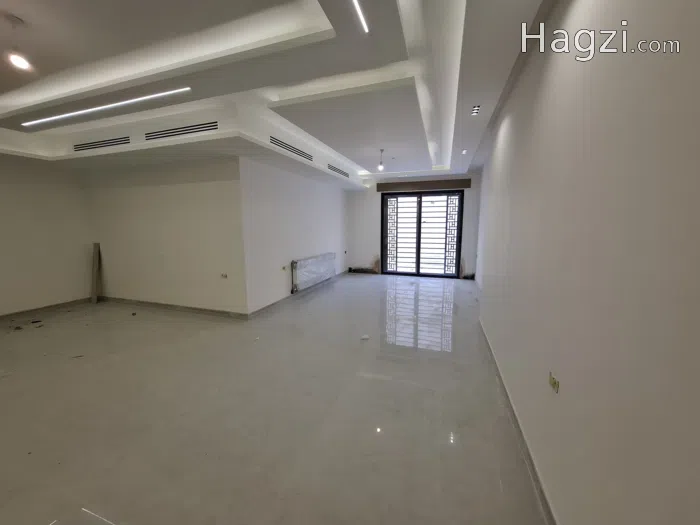 Unfurnished apartment to Rent 