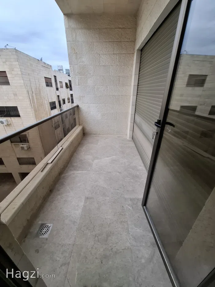 Semi-furnished apartment to Rent  - Secondary Image 1