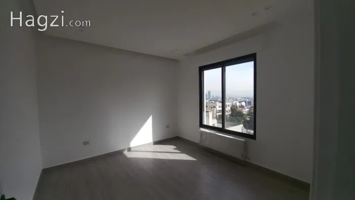 Apartment for sale in Um Uthaina - Secondary Image 2