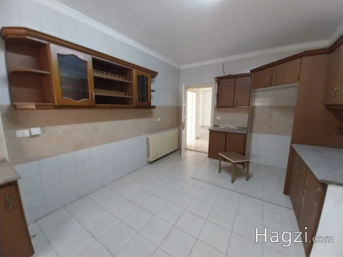 Unfurnished apartment to Rent  - Secondary Image 3