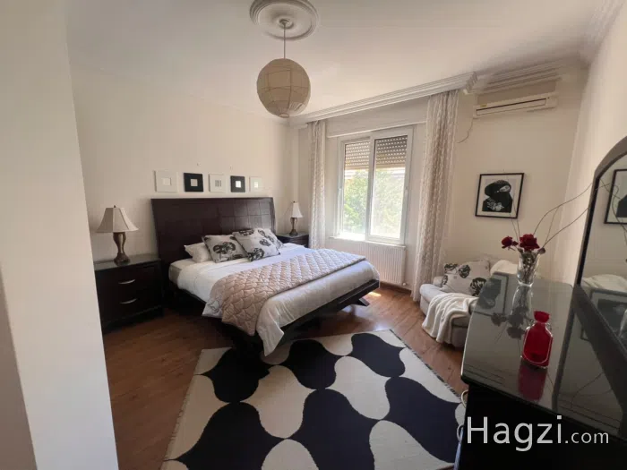 Three bedroom apartment for rent - Secondary Image 2
