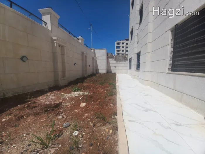 Apartment For Sale In Um Al Summaq