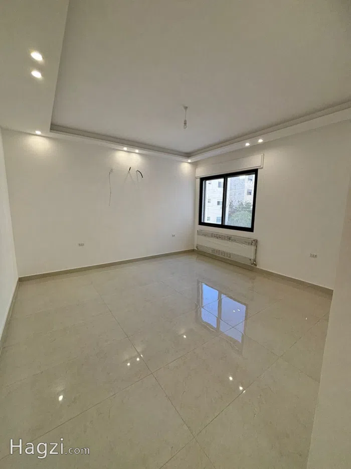Unfurnished apartment to Rent  - Secondary Image 1