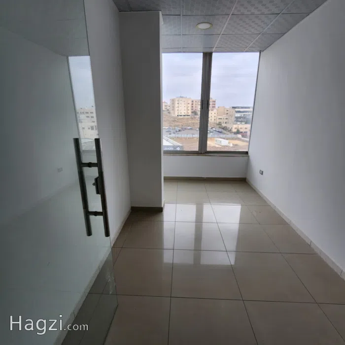 Office For rent in Mecca St (501) - Secondary Image 2