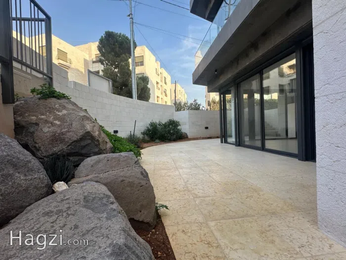Apartment for Sale in 4th Circle - Secondary Image 1
