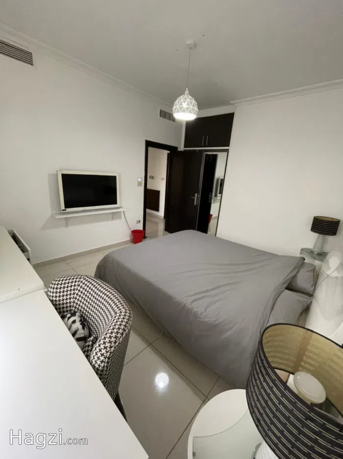 Cozy Two Bedrooms Apartment in 4th Circle - Secondary Image 3