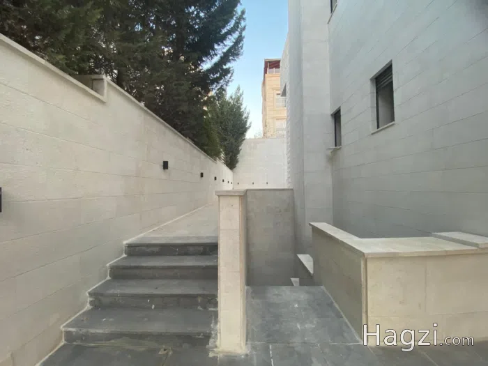 Luxury Attached Villa for Sale In Dabouq - Secondary Image 3