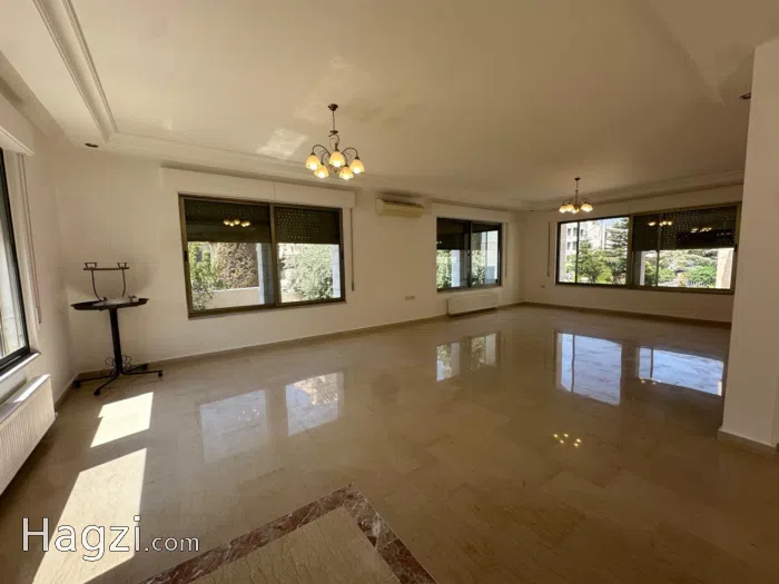 Unfurnished Villa for rent Deir Ghbar - Secondary Image 1