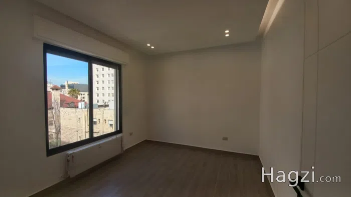 Apartment for sale in Um Uthaina - Secondary Image 3