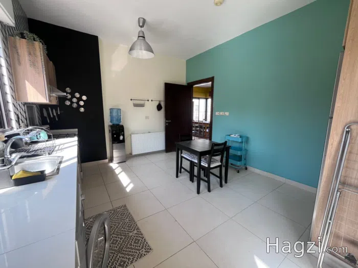Three bedroom apartment for rent - Secondary Image 2