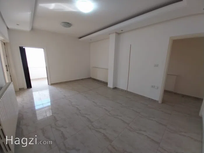 Unfurnished apartment to Rent  - Secondary Image 2