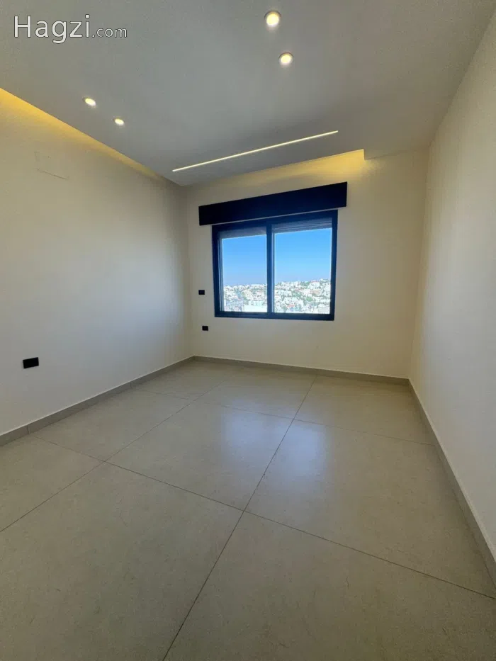 unfurnished apartment for sale - Secondary Image 2