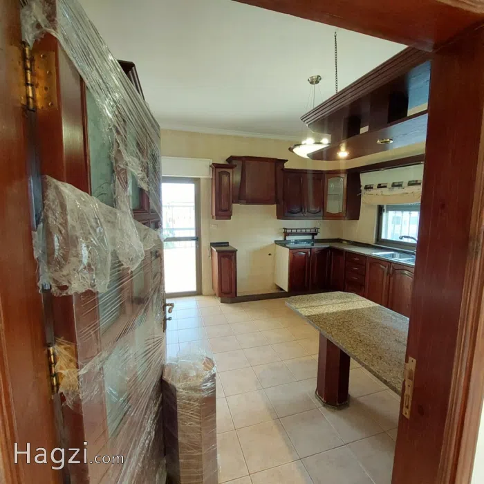 Three bedroom apartment for sale - Secondary Image 2