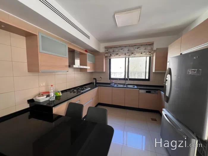  3-Bedroom Apartment for Rent - Secondary Image 2