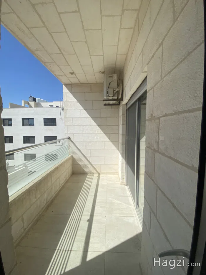 شقةمطلة للبيع في ضاحية النخيل