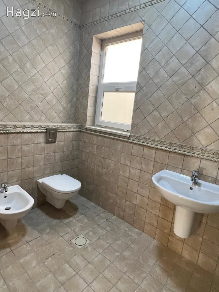 Unfurnished Apartment For Rent In Deir Ghbar - Secondary Image 2