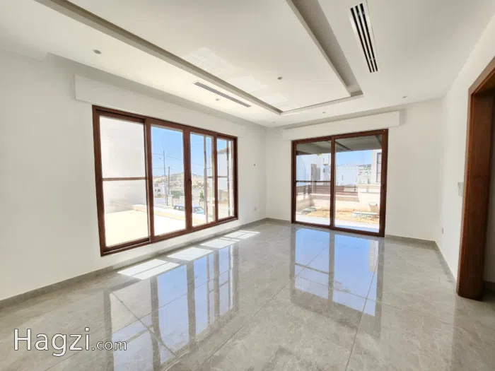 villa & palaces for sale - Secondary Image 2