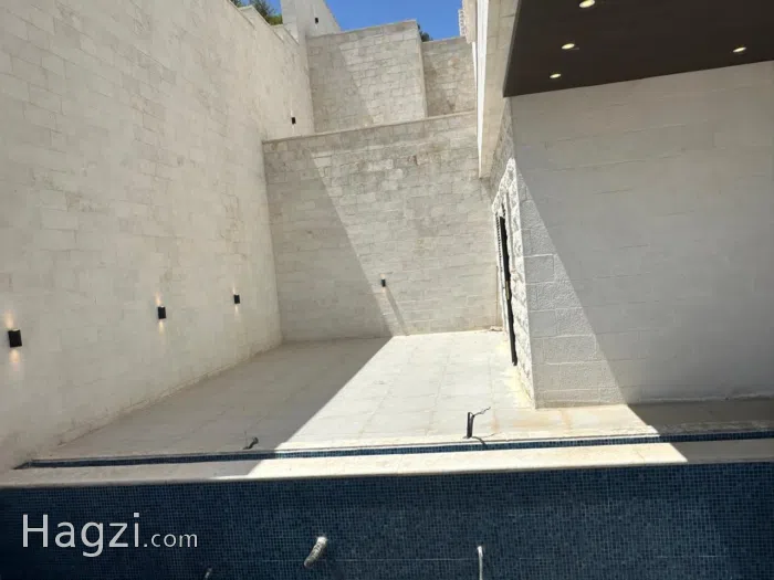 Villa for sale in Dabouq - Secondary Image 3