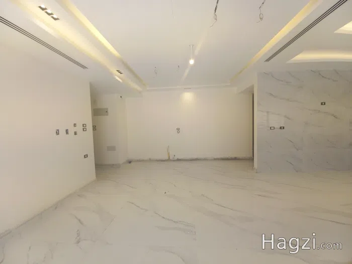 Apartment For Sale In Um Al Summaq - Secondary Image 3