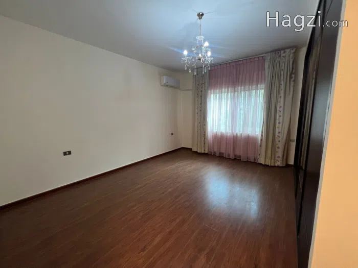 Four bedroom apartment for rent in Sweifieh - Secondary Image 1