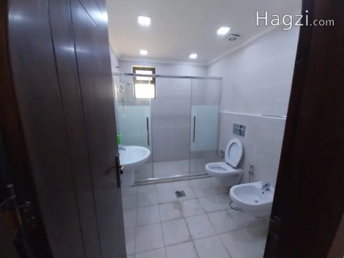 Unfurnished apartment to Rent  - Secondary Image 3